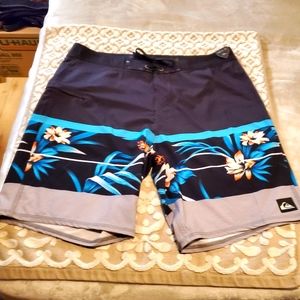 Quiksilver boardshorts- NWT